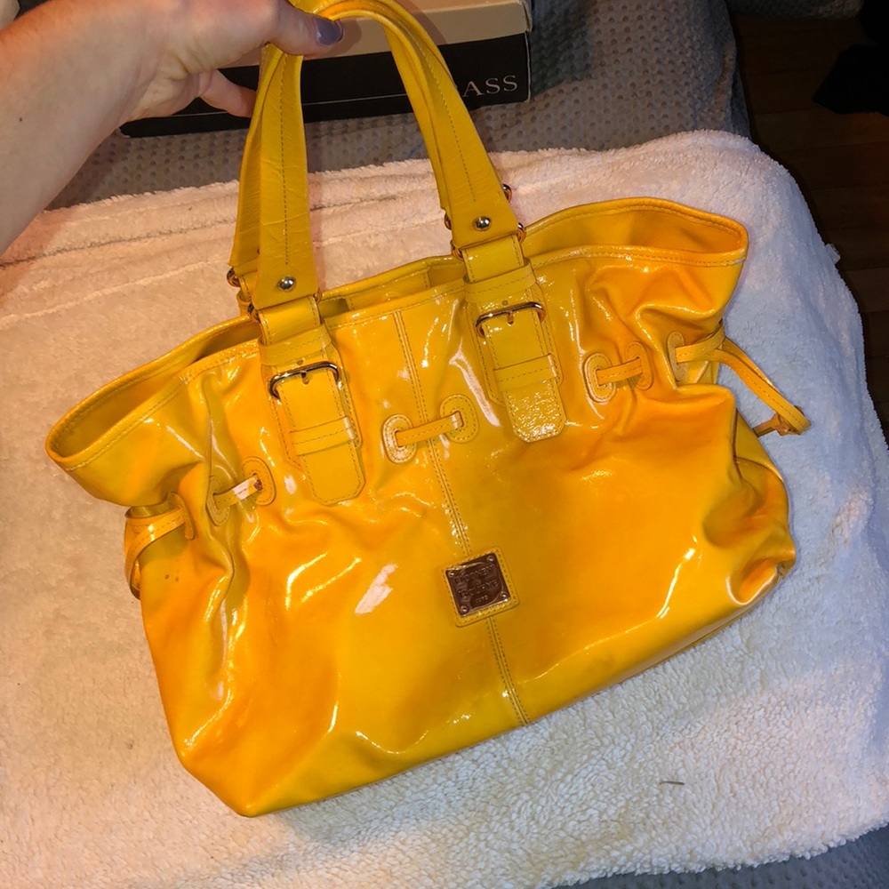 Dooney & Bourke bag